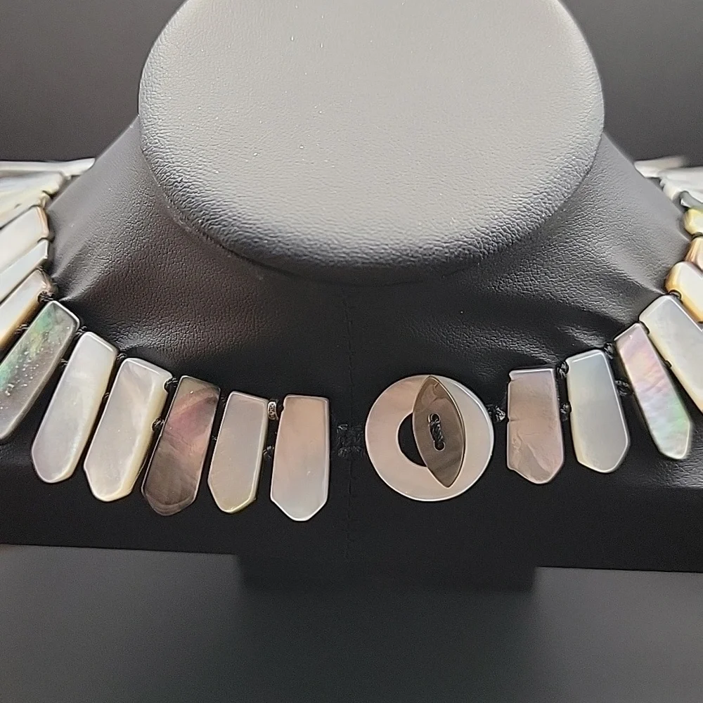 Elegant Rare Mother of Pearl Necklace 14